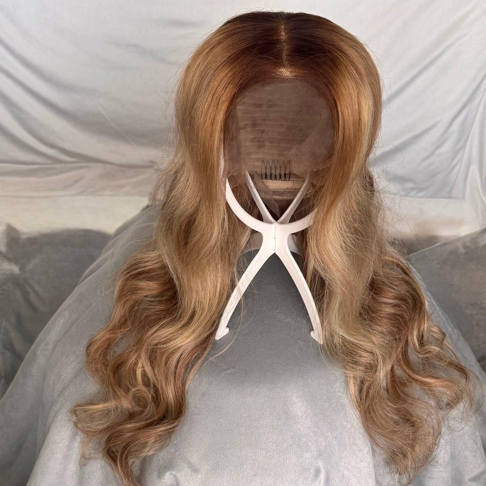 Rich Girl Vibe Balayage Blonde Highlight HD Transparent Lace Front HumanHair Wig - Picture 11 of 16